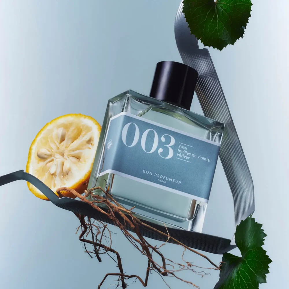 Eau de Parfum 003:  Yuzu, Violet leaves, Vetiver - Image 2