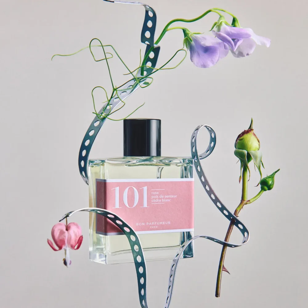 Eau de parfum 101: rose, sweet pea and white cedar - Image 3