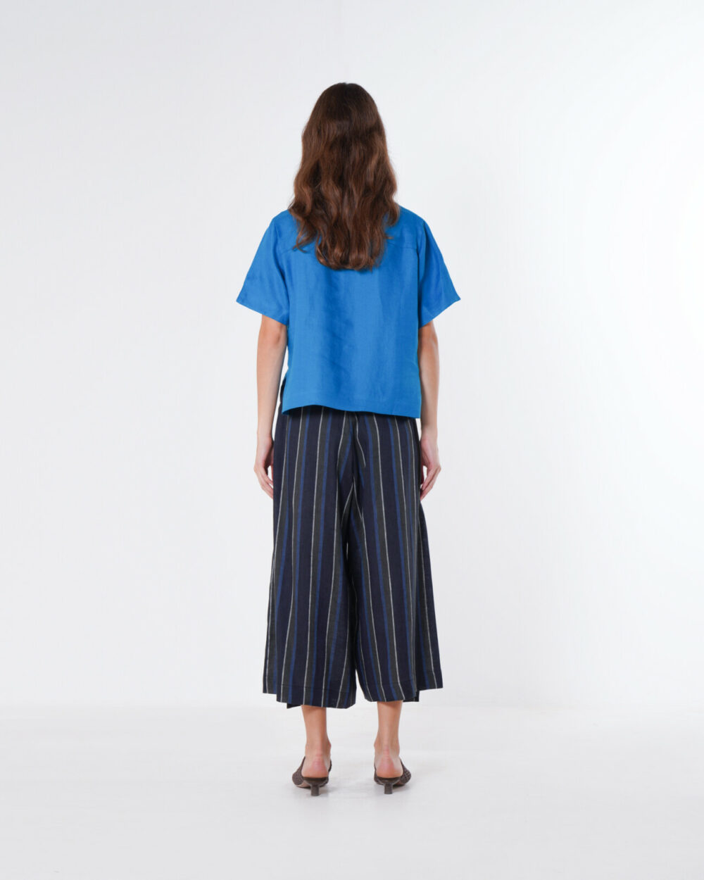 Emin + Paul Blue Linen Blouse - Image 3