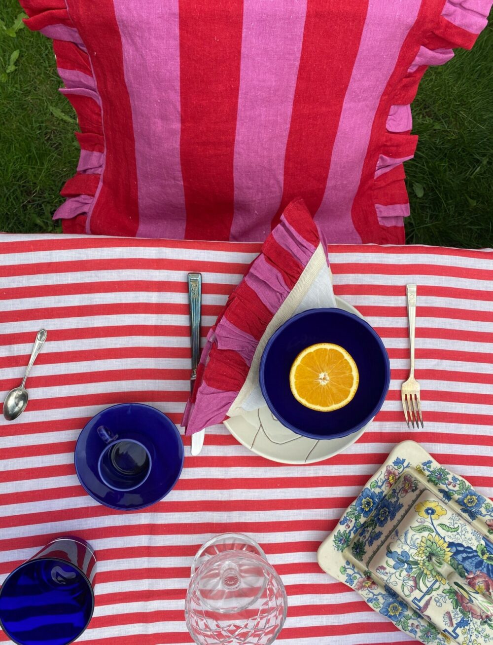 Cerise & Fuchsia Wide Stripe Cushion - Image 3