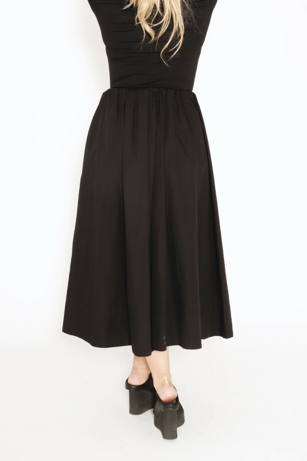 Sort Aarhus Black Skirt - Image 3