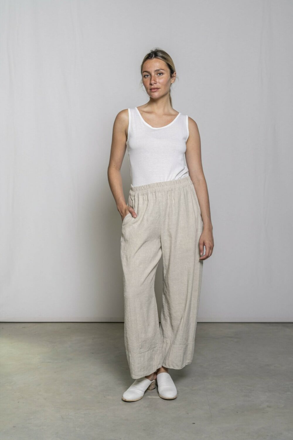 Aequamente Silk Linen Trousers - Image 4