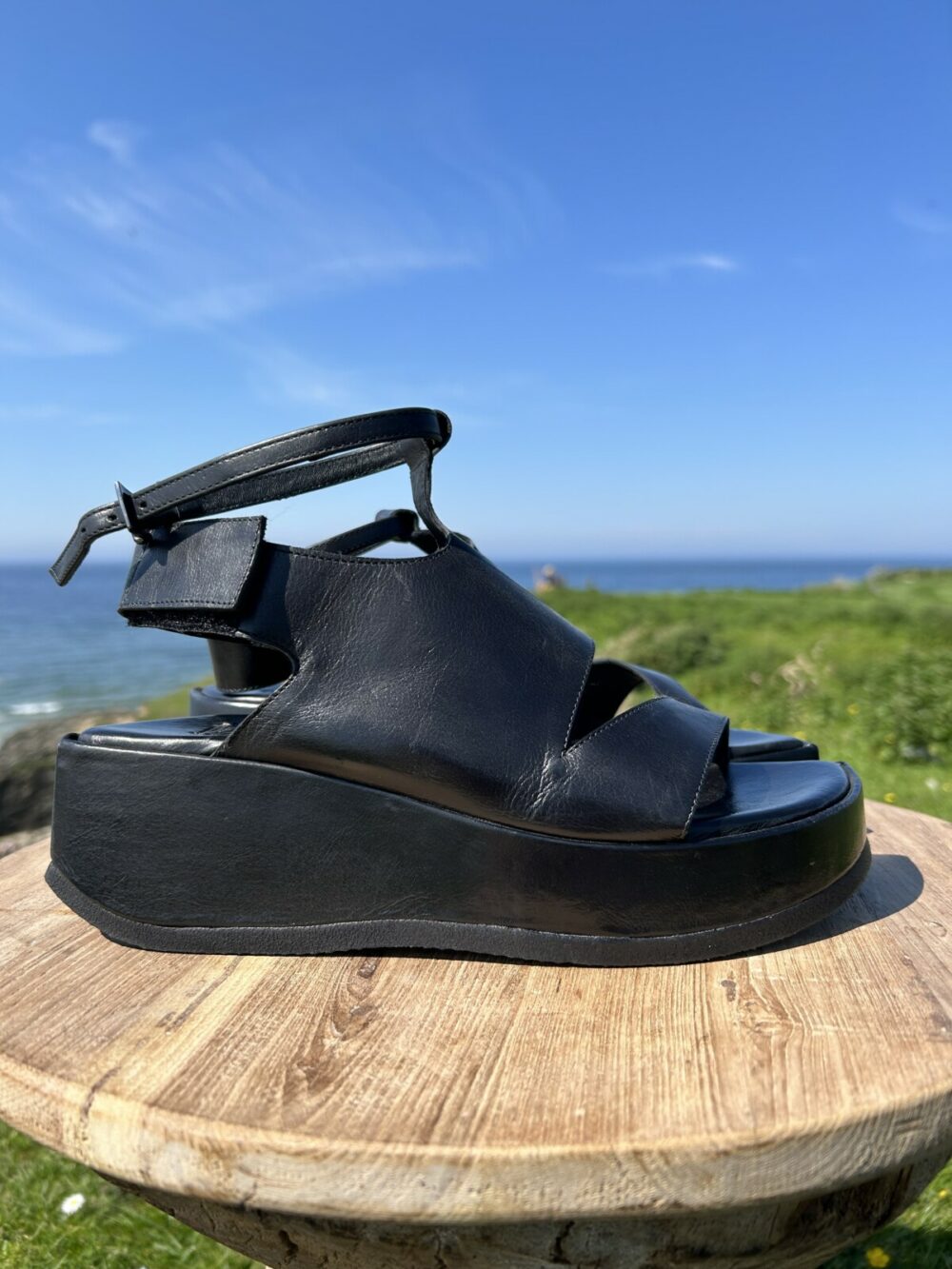 Kinai Leather Sandals