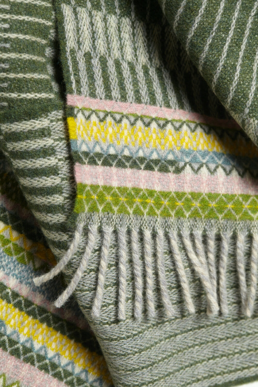 Wallace Sewell Bothy Scarf | Meadow - Image 2