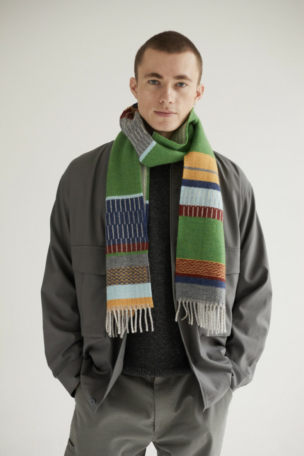 Wallace Sewell Strathay Scarf | Pea - Image 3