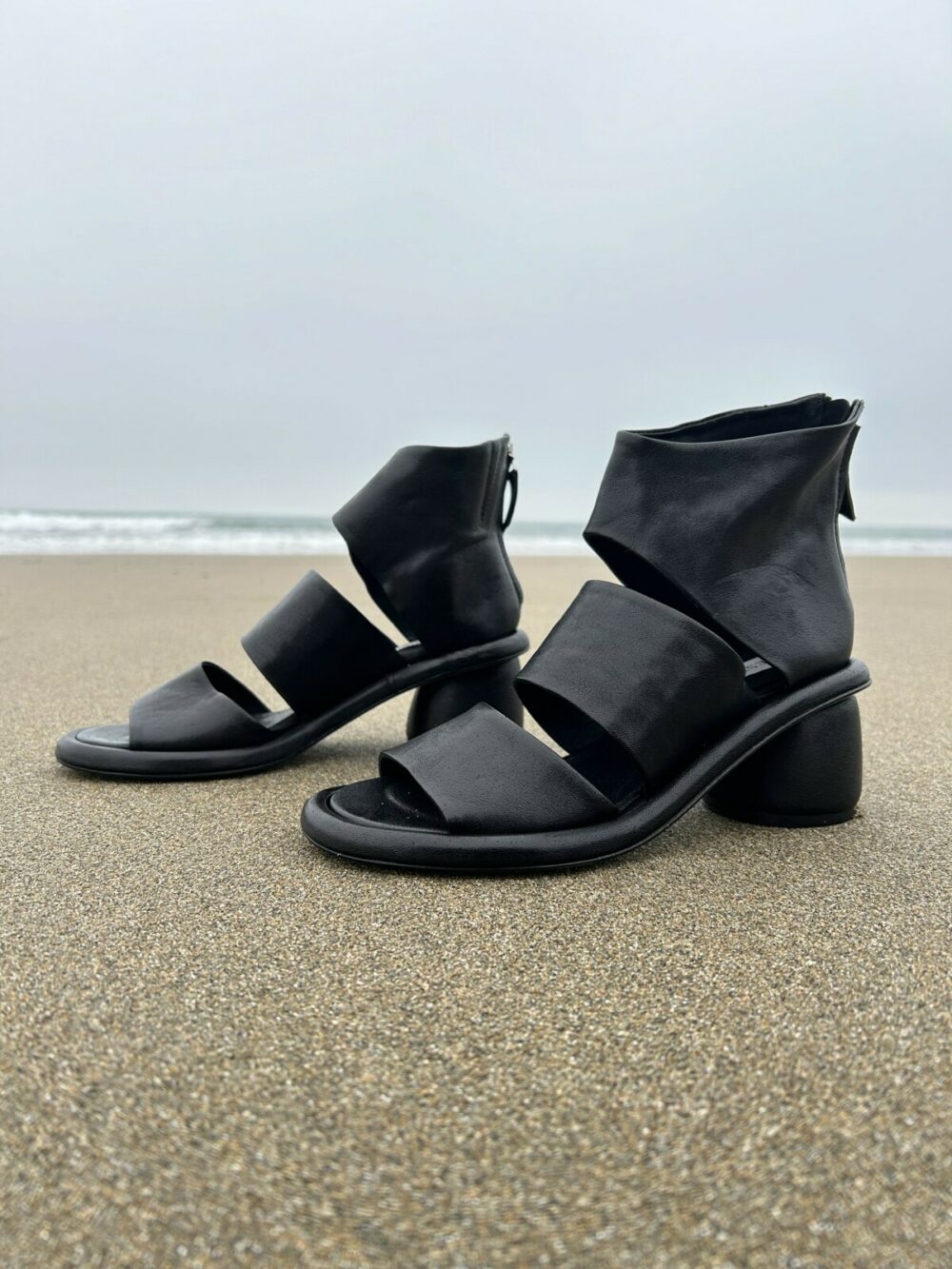 Ernesto Dolani Yvonne Sandal | Black - Image 2